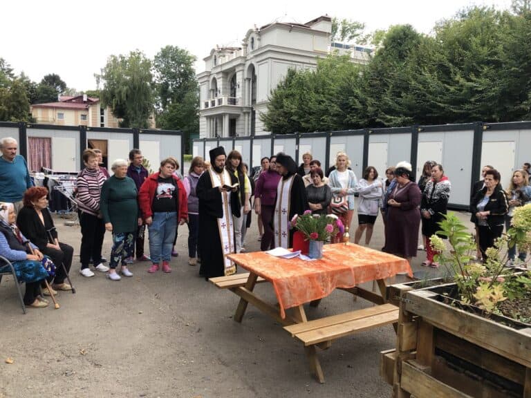 31 серпня відбулась спільна молитва з вимушеними переселенцями і жителями модульного містечка у Стрийському парку м. Львова!